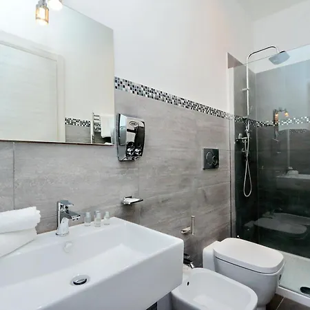 St. Peter Vatican Konukevi 4*